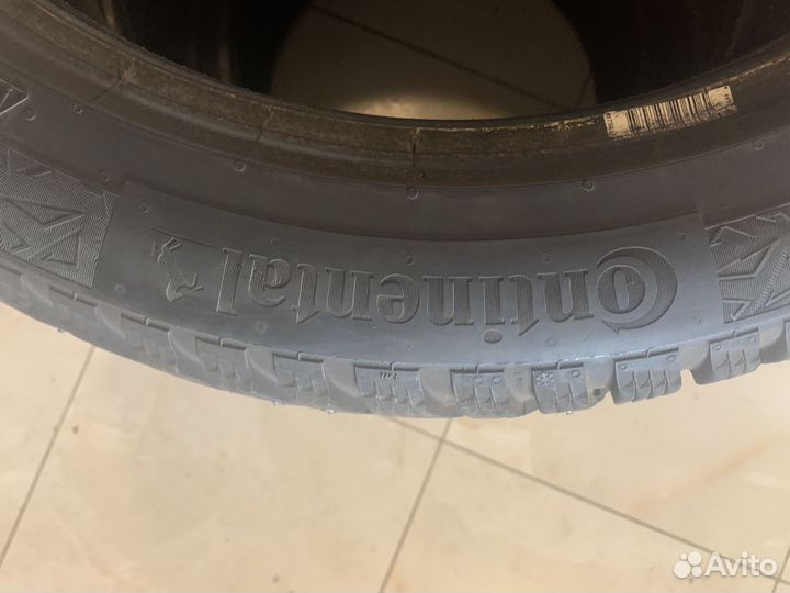 Continental IceContact 3 235/45 R18 98T