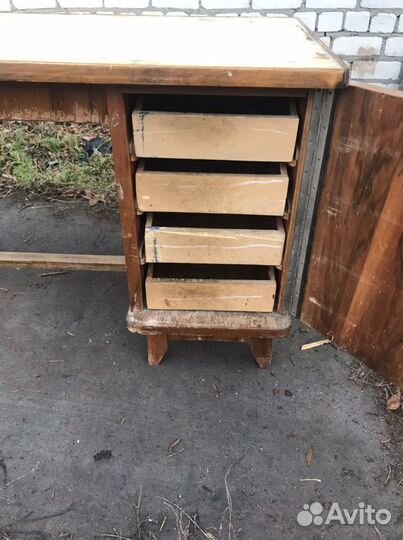 Старинный письменный стол массив