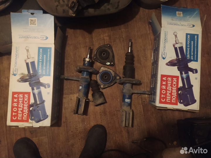 Стойки передние LADA granta