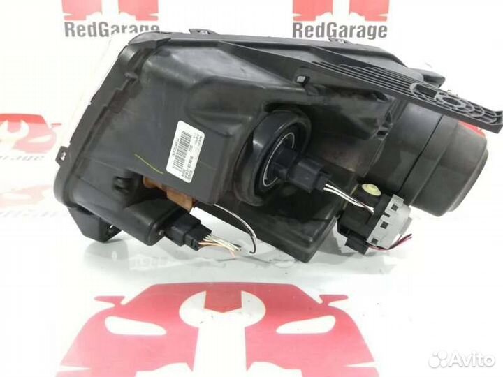 Фара передняя правая Jeep Grand Cherokee WK2 ERB