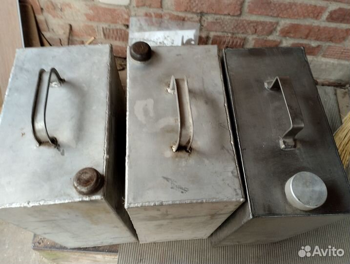 Канистра из нержавейки и алюминия