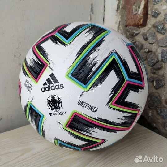 Футбольный мяч Adidas Uniforia euro 2020