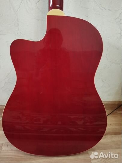 Продам гитару. Торг