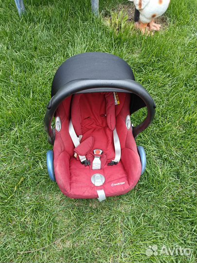 Автолюлька maxi cosi с базой
