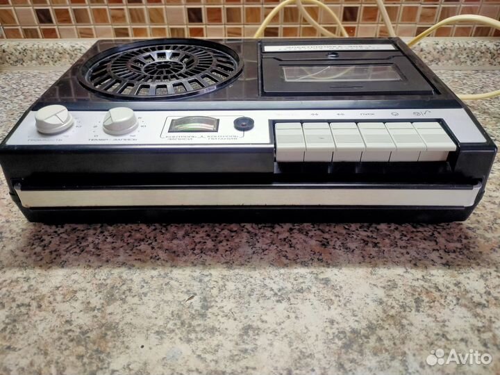 Кассетный магнитофон электроника-302-1 СССР
