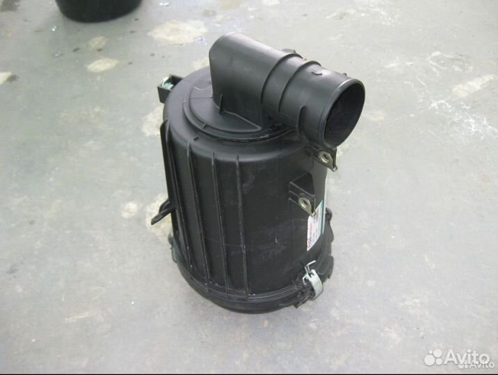 Корпус воздушного фильтра Toyota heis