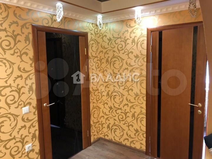 3-к. квартира, 50 м², 3/17 эт.