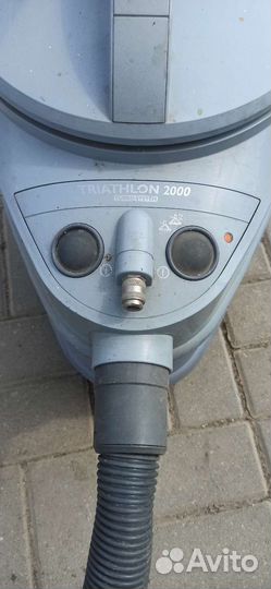 Моющий пылесос Philips