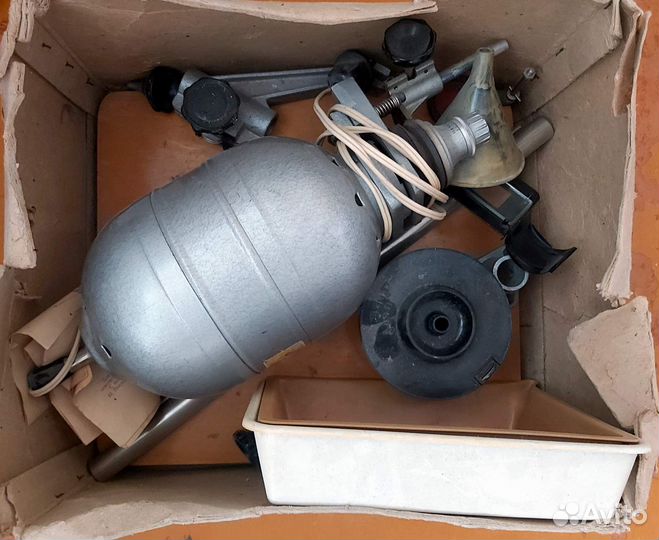 Два фотоувеличителя СССР 1960-70-е + всё для фото