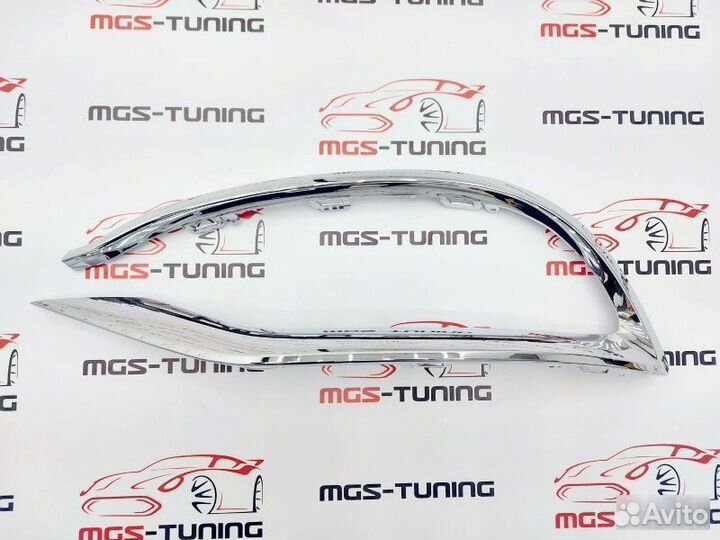 Левая хром планка перед Maybach 17-20 бампера W222