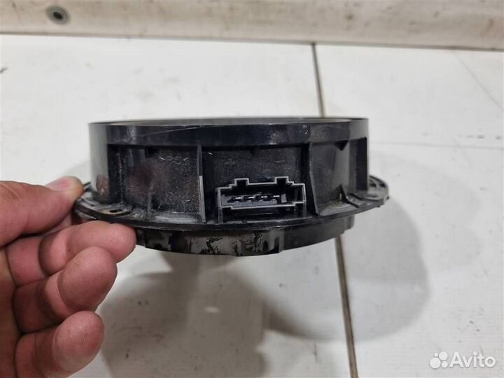 Динамик VW Polo Sedan