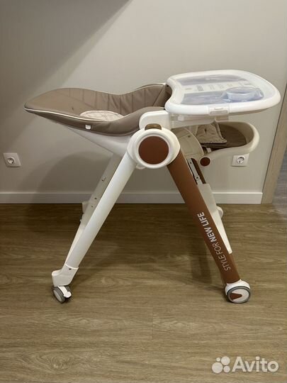 Стульчик для кормления happy baby berny v2