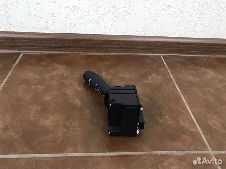 Переключатель дворников Лада Веста