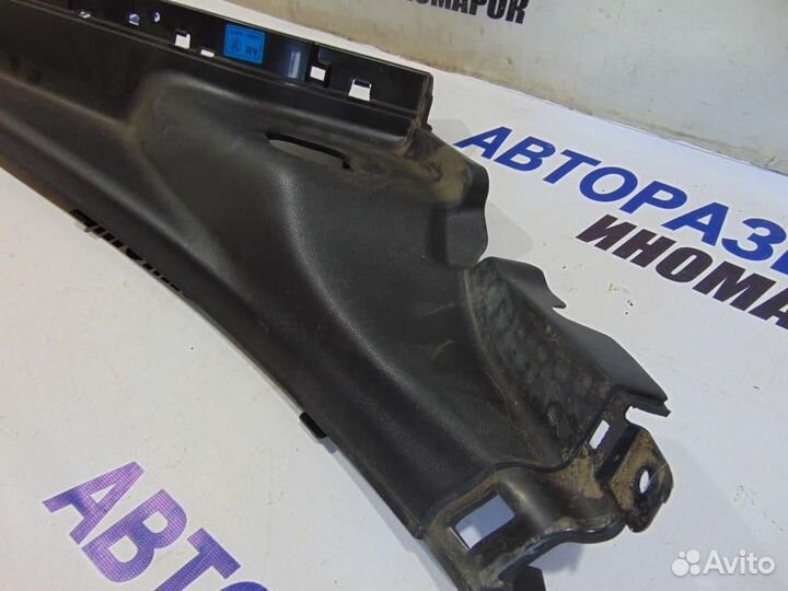 Обшивка стойки для Hyundai Solaris 1 2010-2017г