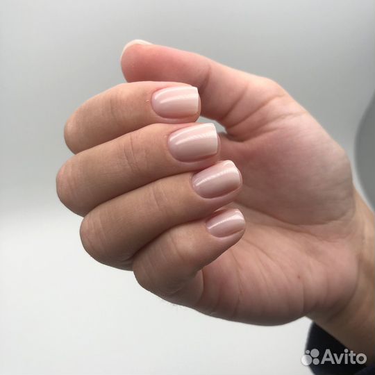 Маникюр с покрытием гель-лак