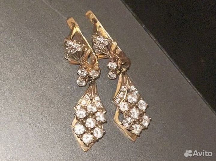 Золотые серьги