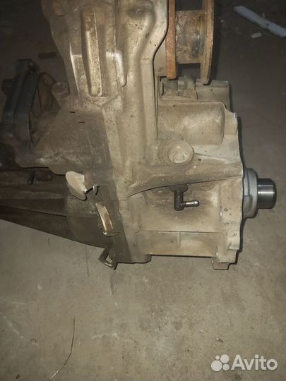 Продам раздаточную коробку для ниссан навара