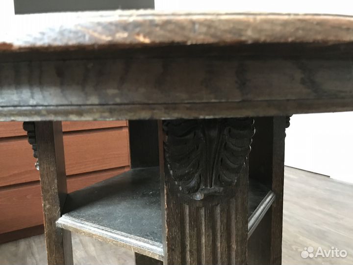 Антикварный стол