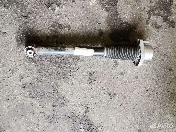 Рендж Ровер спорт 2 амортизатор задний