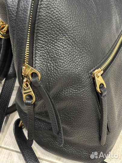 Рюкзак coccinelle кожа