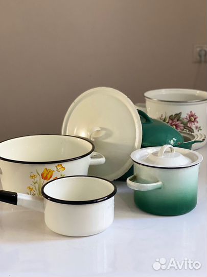 Советская посуда эмалированная, латка, кастрюли