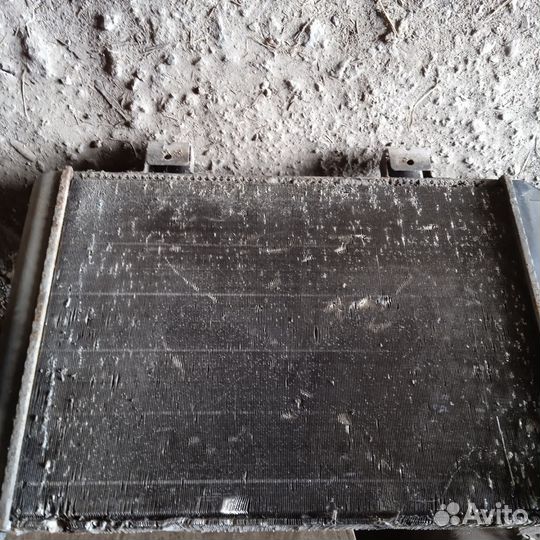 Радиатор вместе с винтелятором