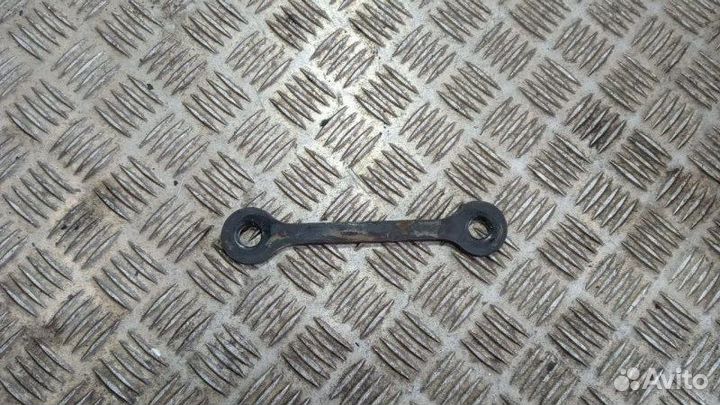 Пластина крепежная правая Man Tga