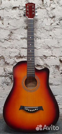 Гитара с полным комплектом (новая)