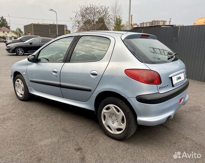 Peugeot 206 1.4 МТ, 2003, 204 025 км