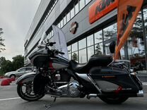 Harley-Davidson Street Glide (flhxs)