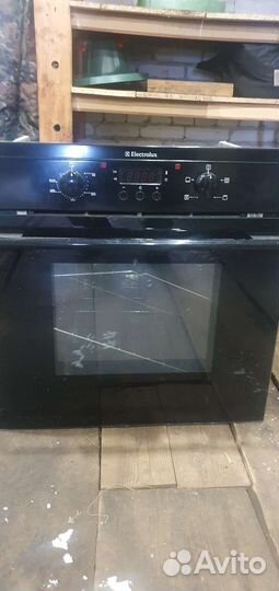 Духовой шкаф electrolux