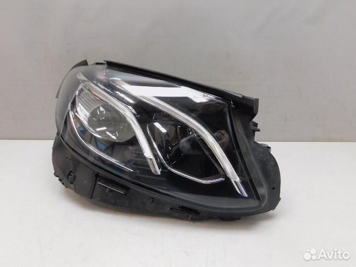 Фара правая Mercedes-Benz E-Class
