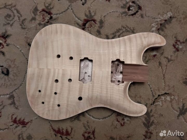 Дека гитары стратокастер (суперстрат)