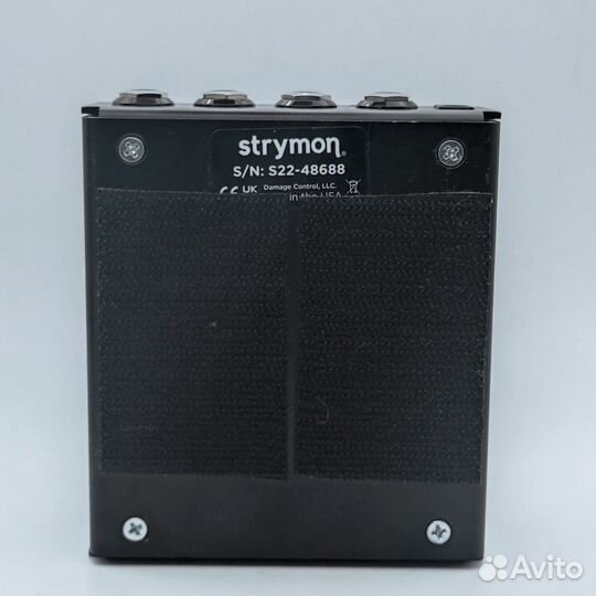 Ревербератор с тремоло Strymon Flint