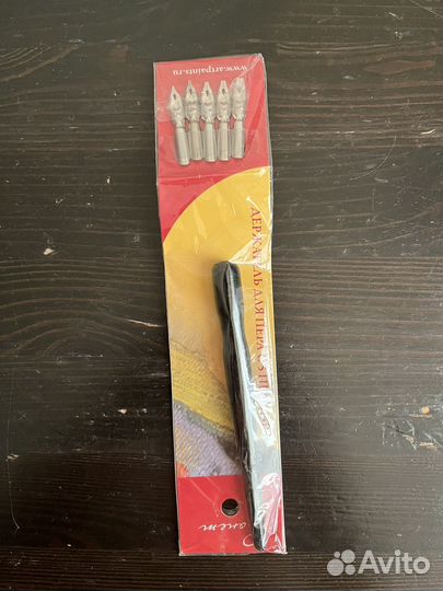 Товары для рисования краски мелки