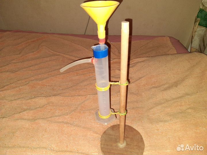 Попугай самогонный