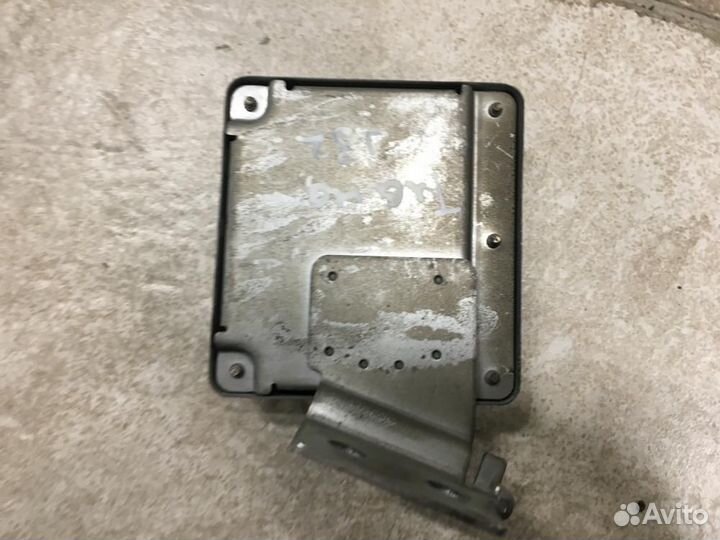 Блок управления раздаточной коробкой Nissan Teana