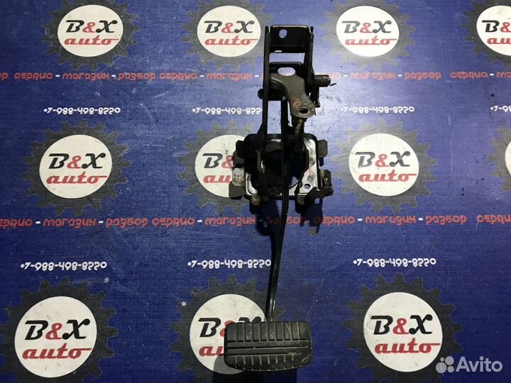 Педали Mitsubishi diamante