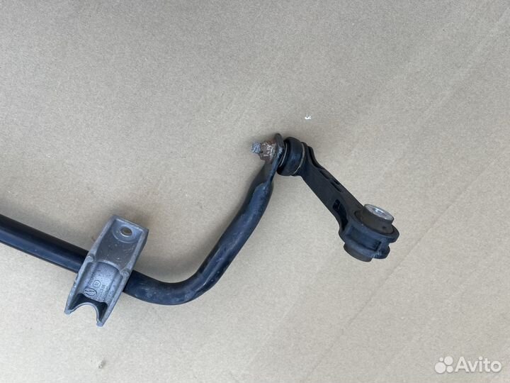 Стабилизатор задний на BMW G30 G32