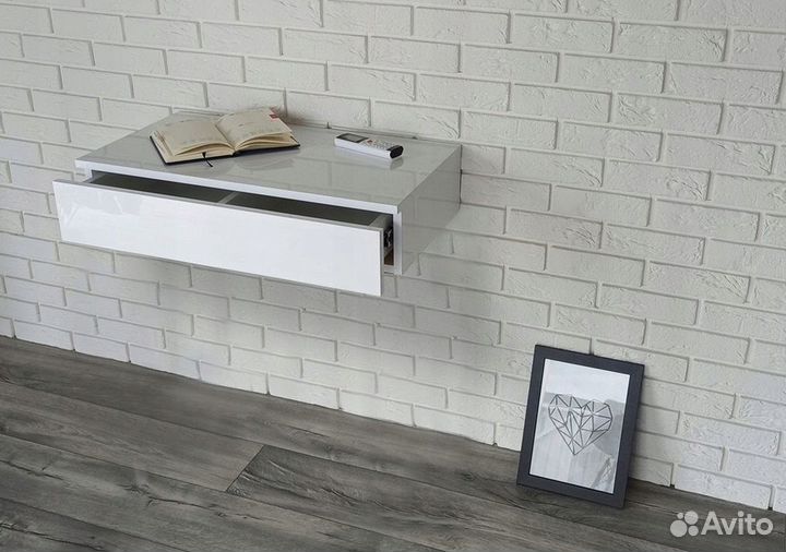 Консольный туалетный столик