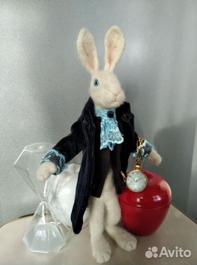 Игрушка Белый Кролик (handmade)