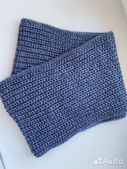 Снуд сапфирового цвета