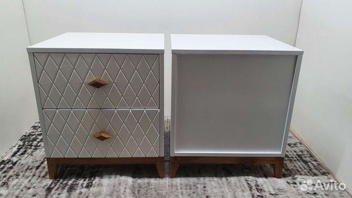 Тумба прикроватная