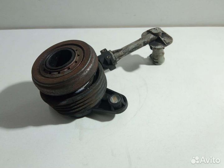 Выжимной подшипник Renault Megane 2 8200855816,820