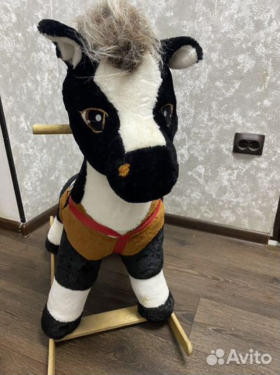 Детская качалка лошадь