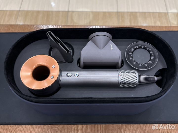 Фен Dyson supersonic hd08