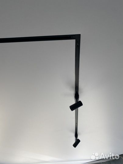 Черный трек