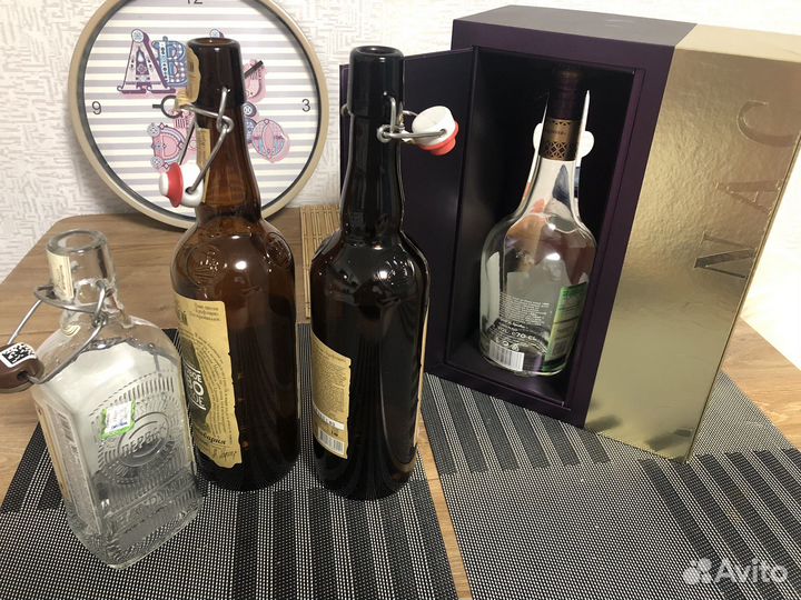 Бутылки с бугельной пробкой