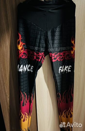 Фитнес костюм