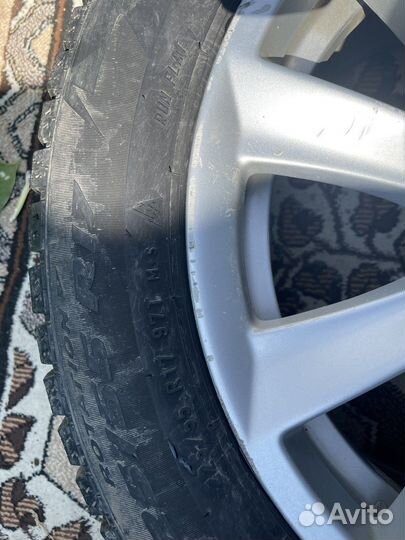 Оригинальные диски BMW R17 с резиной Pirelli